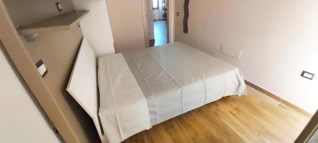 Le Scalette Bed and Breakfast Λα Μανταλένα Ιταλία